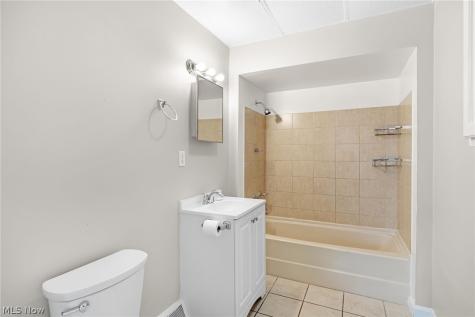 3225 W 38th Street Cleveland OH 44109