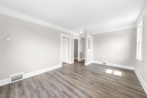 3225 W 38th Street Cleveland OH 44109