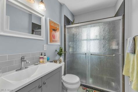 1276 Hathaway Avenue Lakewood OH 44107