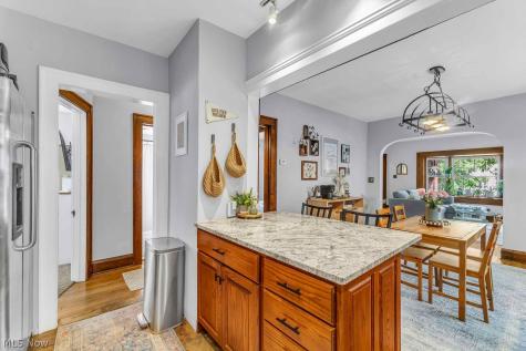 1276 Hathaway Avenue Lakewood OH 44107