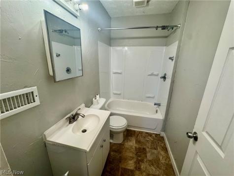 3207 W 121st Street Cleveland OH 44111