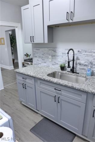 1453 W 107th Street Cleveland OH 44102
