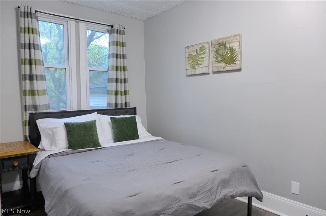 1453 W 107th Street Cleveland OH 44102