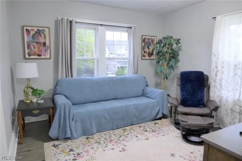 1453 W 107th Street Cleveland OH 44102