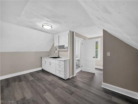 11502 Fairport Avenue Cleveland OH 44108