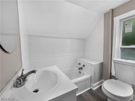 11502 Fairport Avenue Cleveland OH 44108