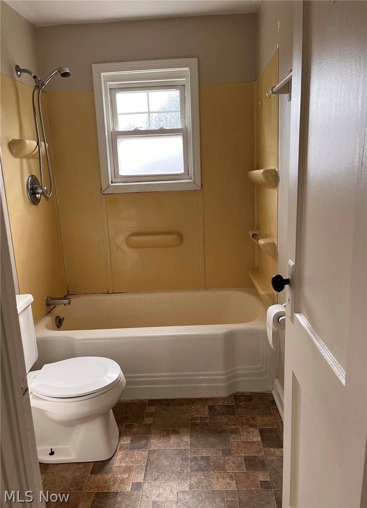289 2nd Street NW Carrollton OH 44615