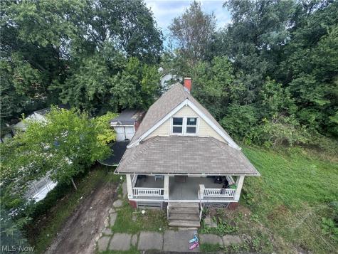 9501 & 9503 Saint Catherine Avenue Cleveland OH 44104