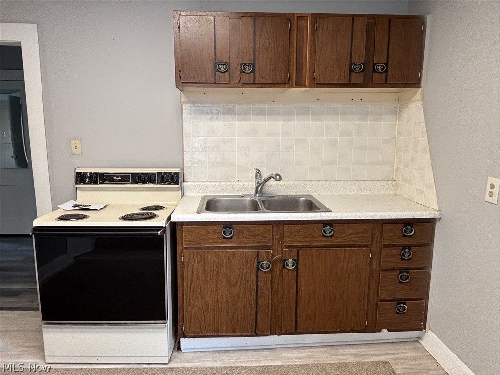 52 Sexton Street Struthers OH 44471