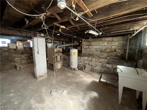4002 Robert Avenue Cleveland OH 44109