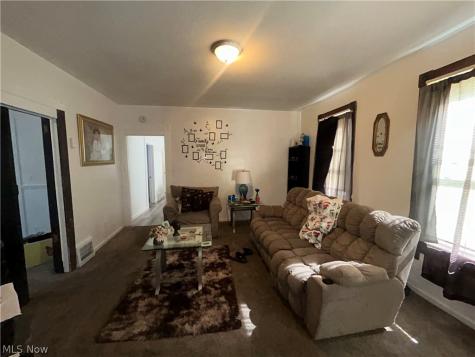 4002 Robert Avenue Cleveland OH 44109