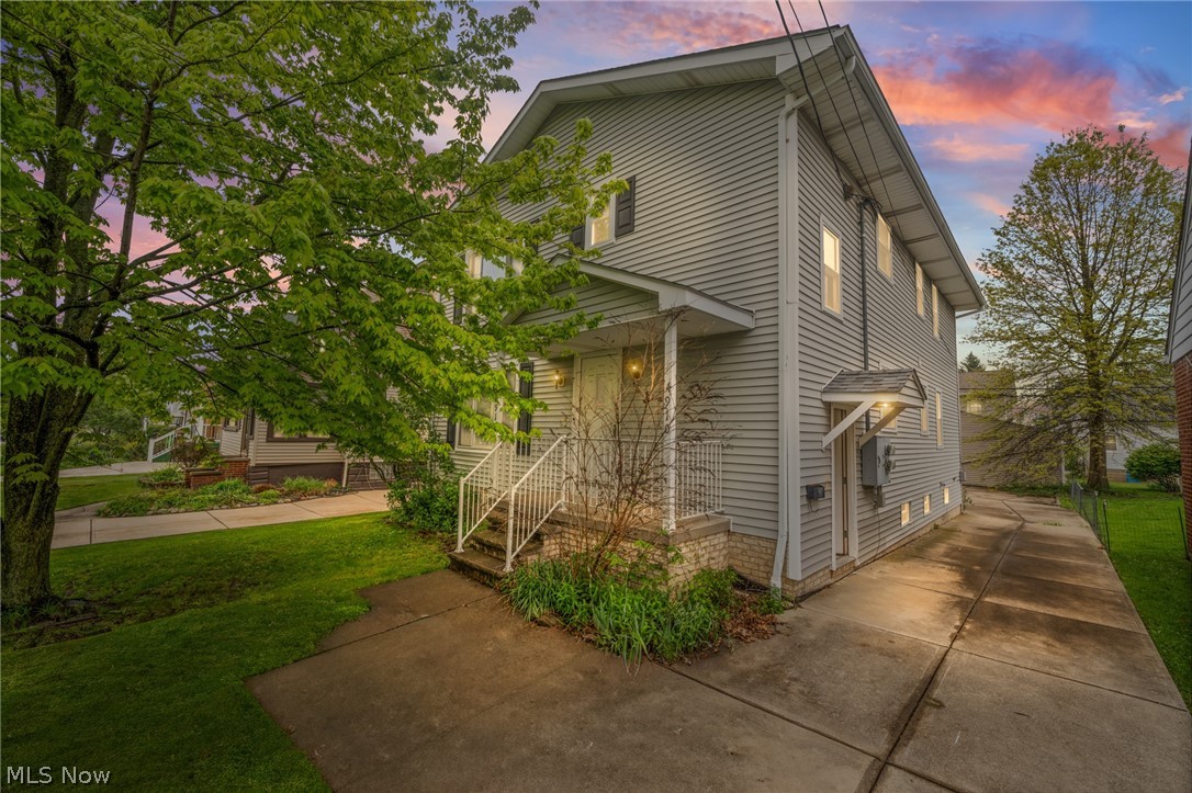 4910 & 4912 Yorkshire Avenue Parma OH 44134