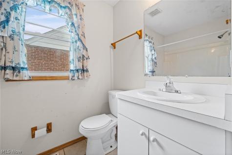 4910 & 4912 Yorkshire Avenue Parma OH 44134