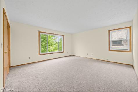 4910 & 4912 Yorkshire Avenue Parma OH 44134