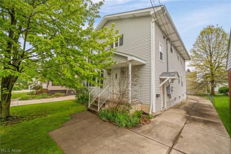 4910 & 4912 Yorkshire Avenue Parma OH 44134