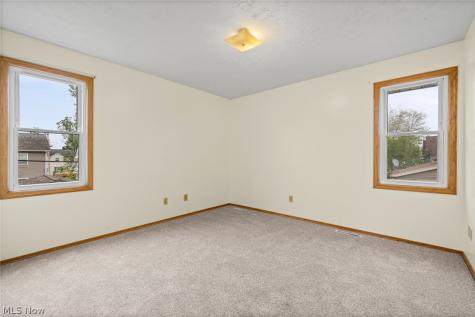 4910 & 4912 Yorkshire Avenue Parma OH 44134