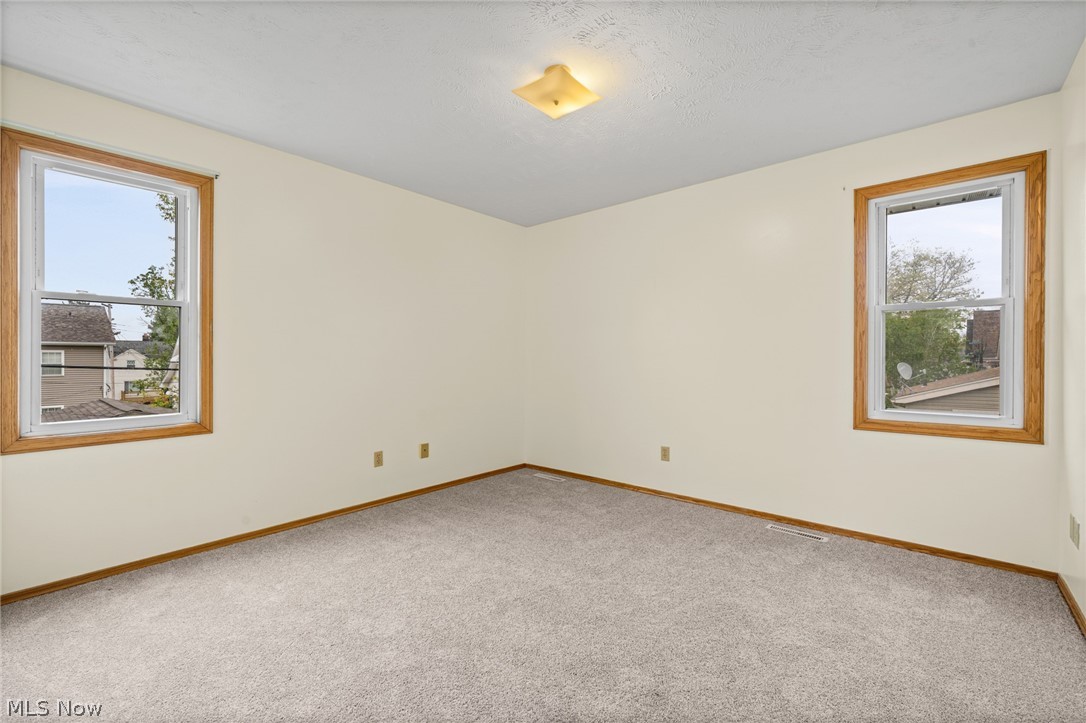 4910 & 4912 Yorkshire Avenue Parma OH 44134