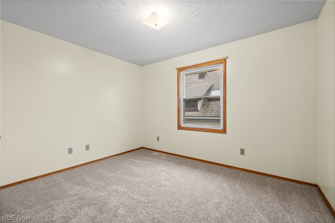 4910 & 4912 Yorkshire Avenue Parma OH 44134