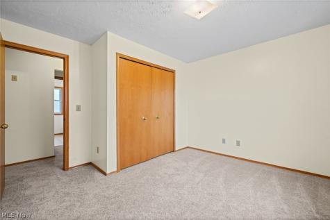 4910 & 4912 Yorkshire Avenue Parma OH 44134