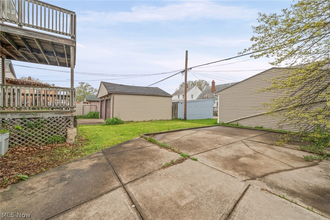 4910 & 4912 Yorkshire Avenue Parma OH 44134