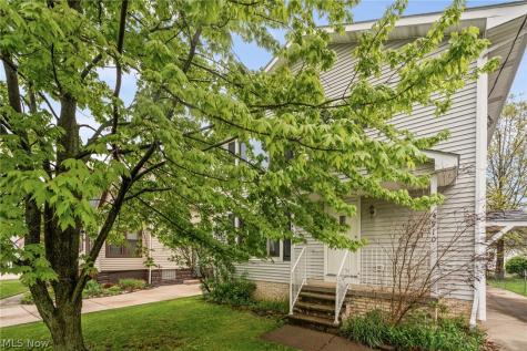 4910 & 4912 Yorkshire Avenue Parma OH 44134