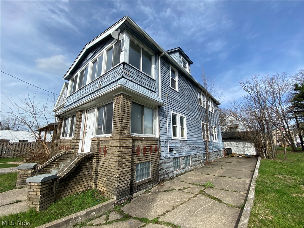 2901 E 121st Street Cleveland OH 44120