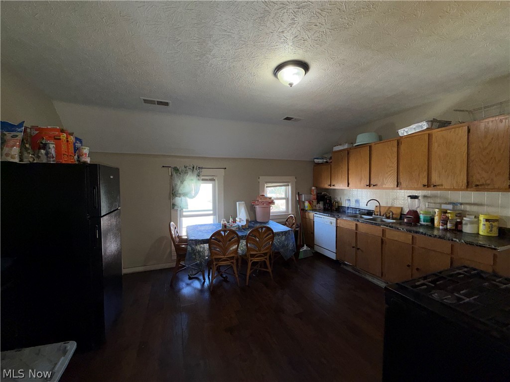 3421 W 65th Street Cleveland OH 44102