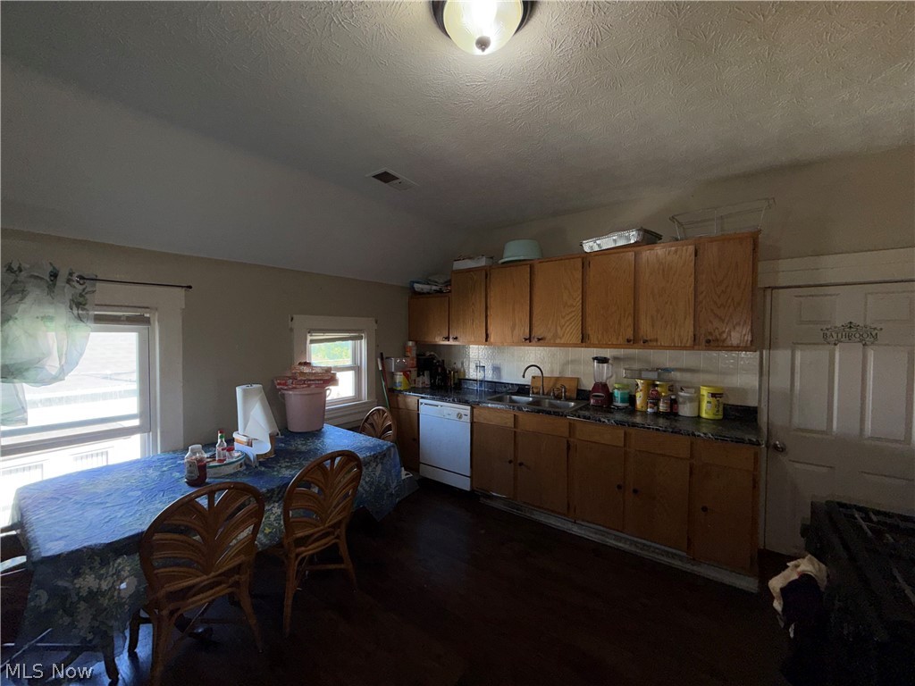3421 W 65th Street Cleveland OH 44102