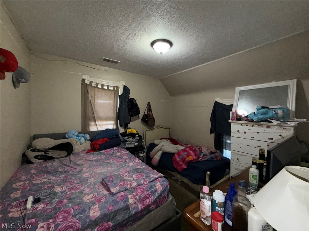 3421 W 65th Street Cleveland OH 44102