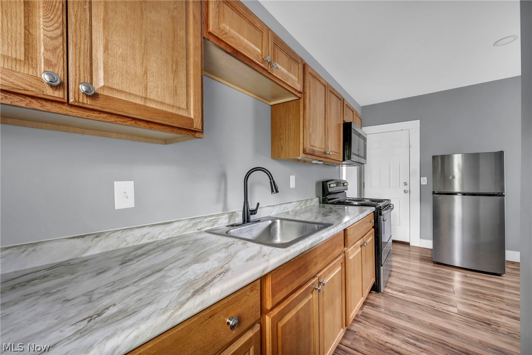 10103 Lamontier Avenue Cleveland OH 44104