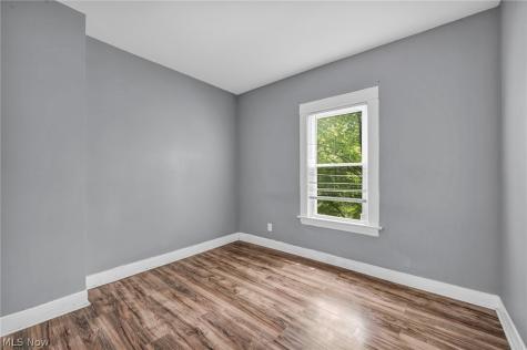 10103 Lamontier Avenue Cleveland OH 44104