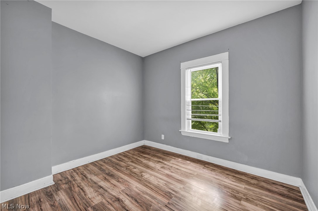 10103 Lamontier Avenue Cleveland OH 44104
