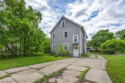 10103 Lamontier Avenue Cleveland OH 44104