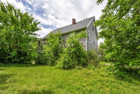 10103 Lamontier Avenue Cleveland OH 44104