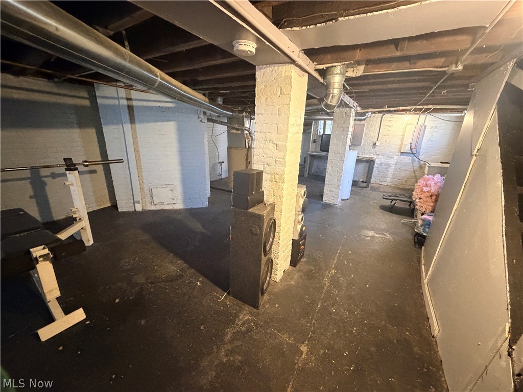 1812 Hastings Avenue East Cleveland OH 44112
