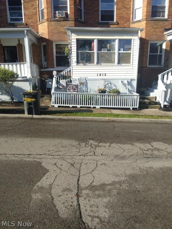 1812 Hastings Avenue East Cleveland OH 44112
