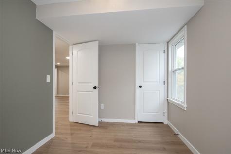 1605 Winchester Avenue Lakewood OH 44107