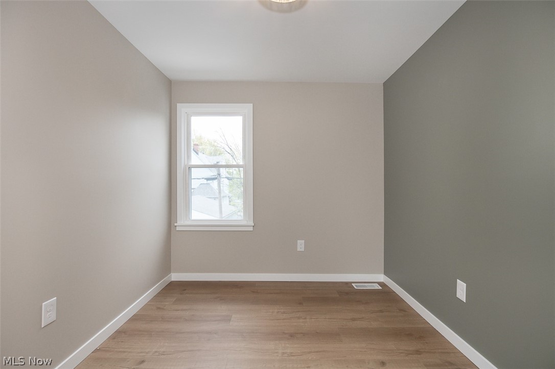 1605 Winchester Avenue Lakewood OH 44107