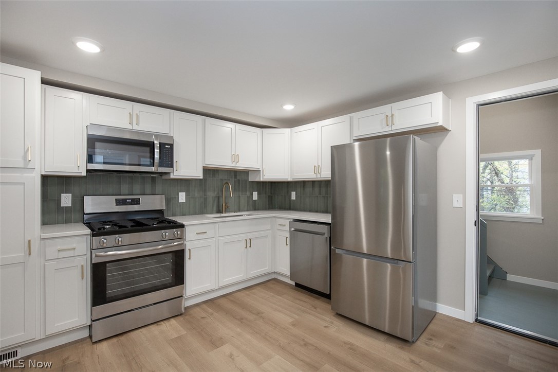 1605 Winchester Avenue Lakewood OH 44107