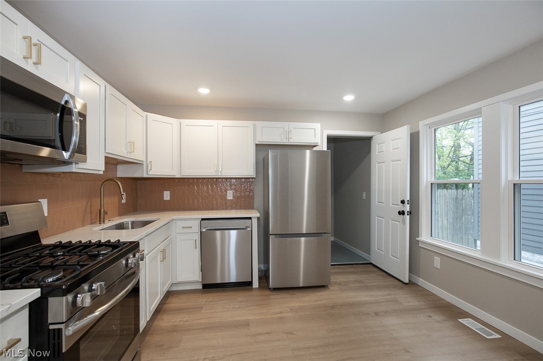 1605 Winchester Avenue Lakewood OH 44107