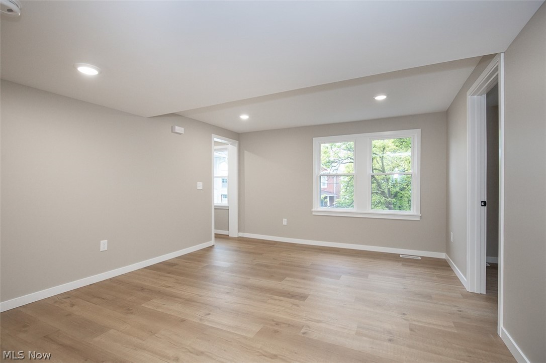 1605 Winchester Avenue Lakewood OH 44107