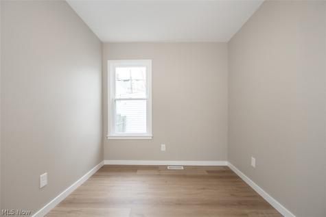 1605 Winchester Avenue Lakewood OH 44107