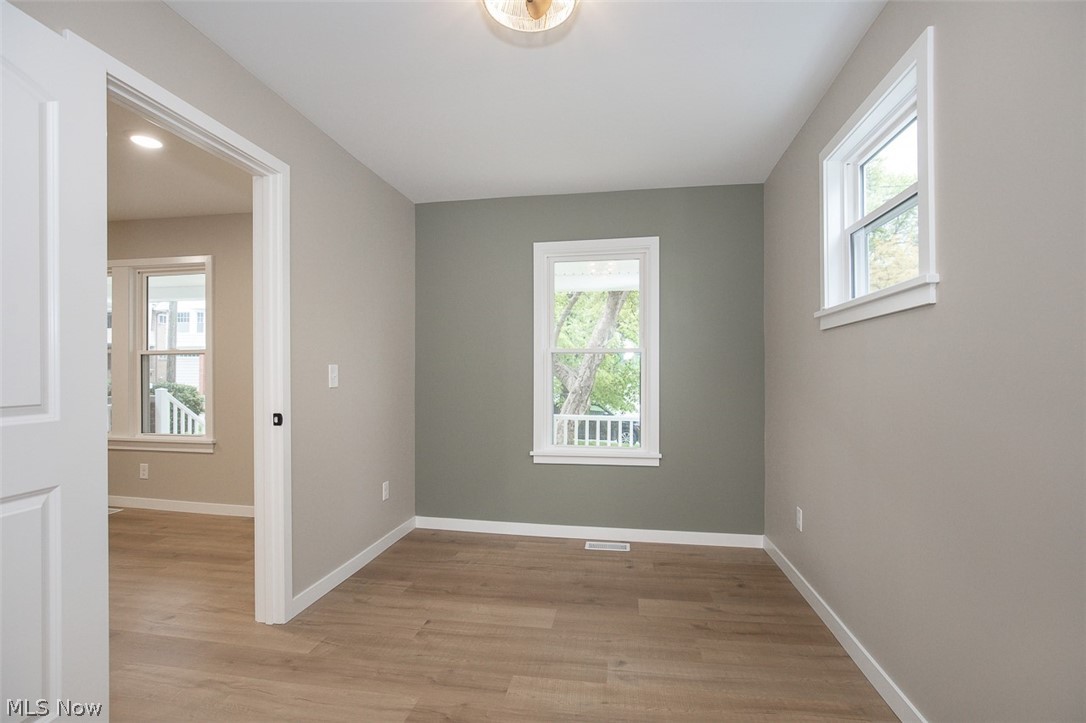 1605 Winchester Avenue Lakewood OH 44107