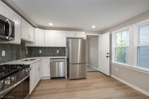 1605 Winchester Avenue Lakewood OH 44107