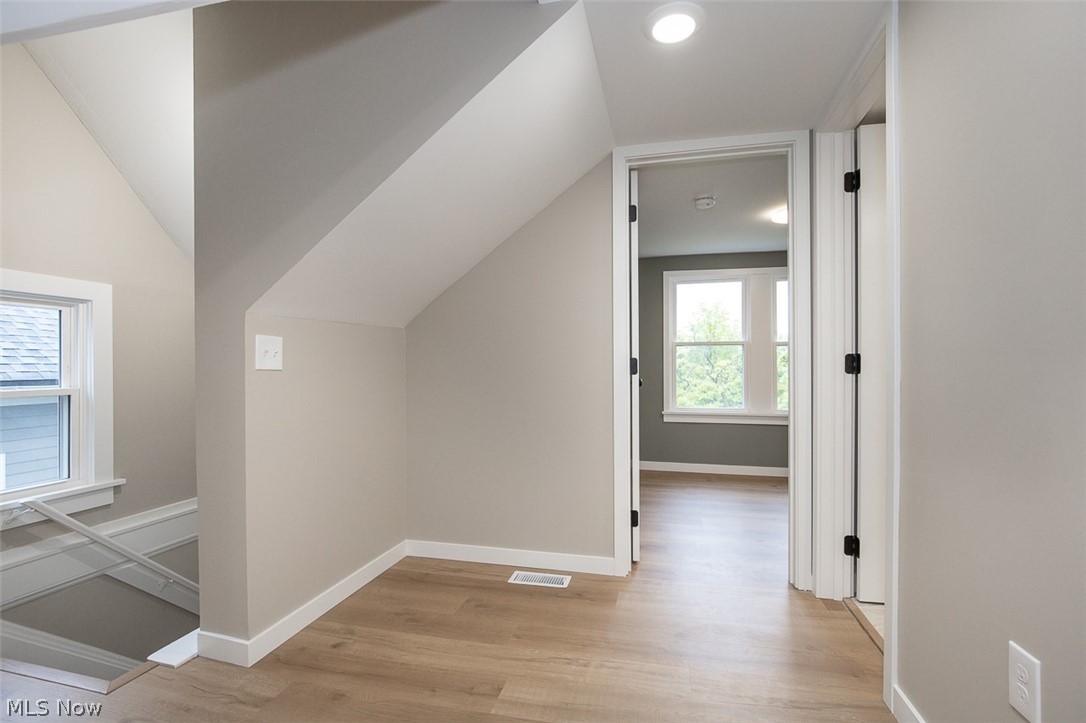 1605 Winchester Avenue Lakewood OH 44107