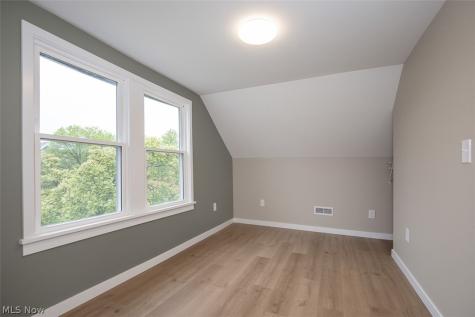 1605 Winchester Avenue Lakewood OH 44107