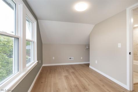 1605 Winchester Avenue Lakewood OH 44107