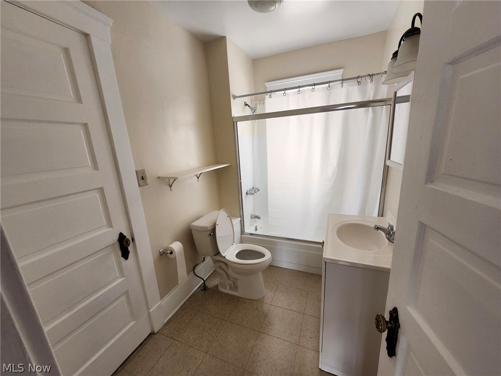 3877 W 34th Street Cleveland OH 44109
