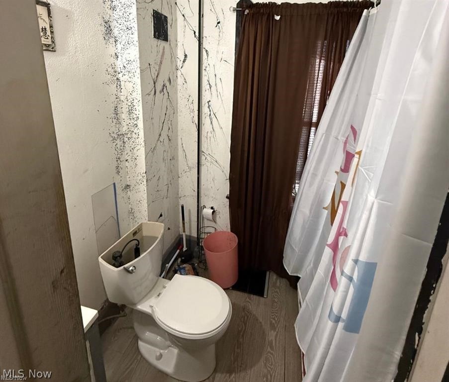 121 Neufer Court Elyria OH 44035