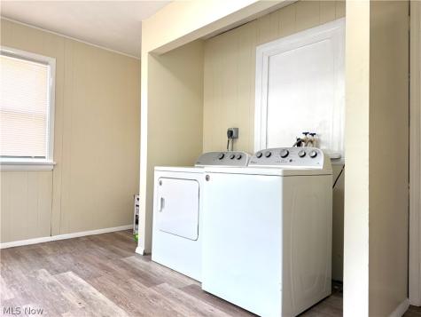 1733 Robindale Street Wickliffe OH 44092